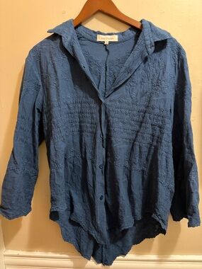 Solitaire Indigo Blue Textured Button-Down Shirt